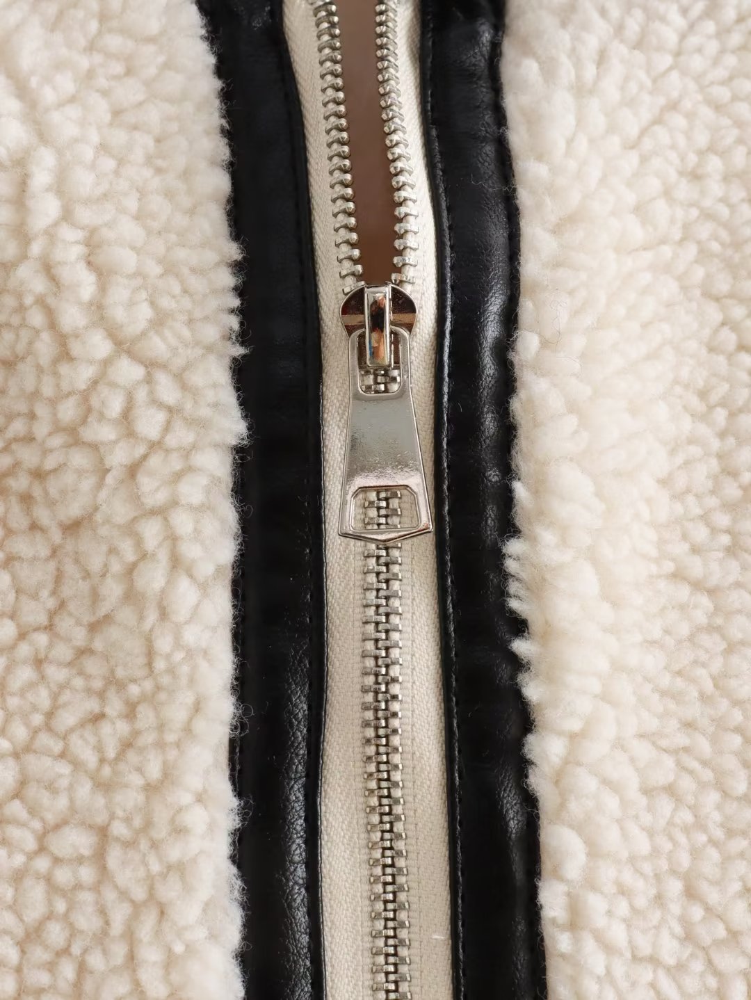 Maskot Aspen Teddy Piping Jacket