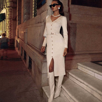 Maskot Elegant Button-Detail Dress